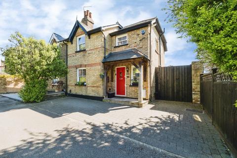Chestnut Walk, WOODFORD GREEN, Essex, IG8