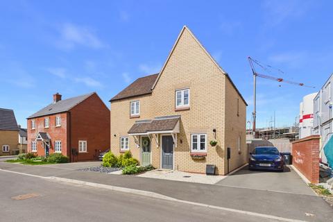 2 bedroom semi-detached house for sale, Kilsby Drive, Towcester, NN12