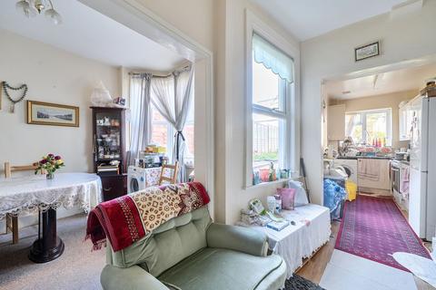 Mostyn Avenue, Wembley Park, Wembley, HA9