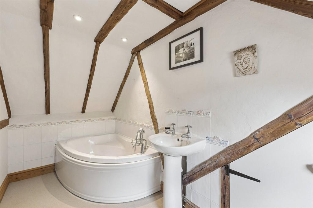 En Suite Bathroom