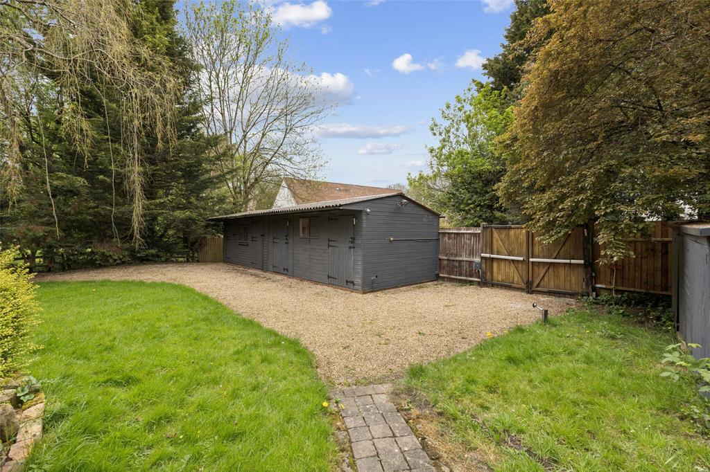 Garden & Stables