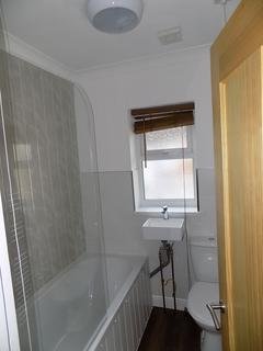 3 bedroom terraced house to rent, Spring Bank, Grimsby DN34