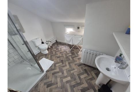 3 bedroom flat to rent, Albion Street, Broadstairs CT10