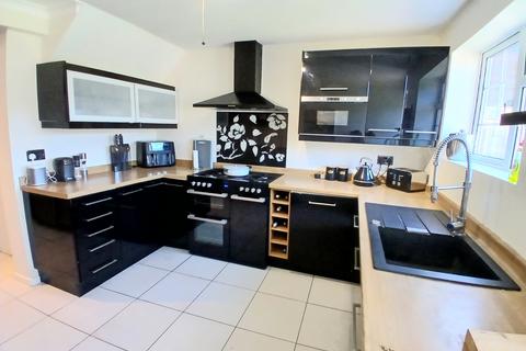 undefined, Gonville Crescent, STEVENAGE