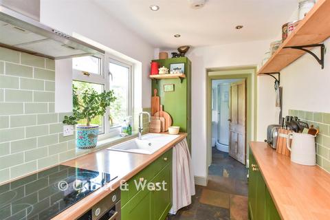 3 bedroom end of terrace house for sale, New Road, Uckfield TN22