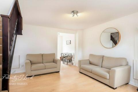2 bedroom townhouse to rent, Isambard Place, Rotherhithe, London, SE16
