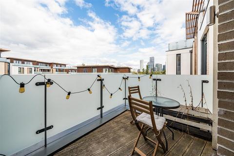 1 bedroom flat for sale, Quebec Way, Rotherhithe, SE16