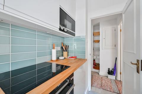 1 bedroom flat to rent, Paramount court, Bloomsbury, London, WC1E