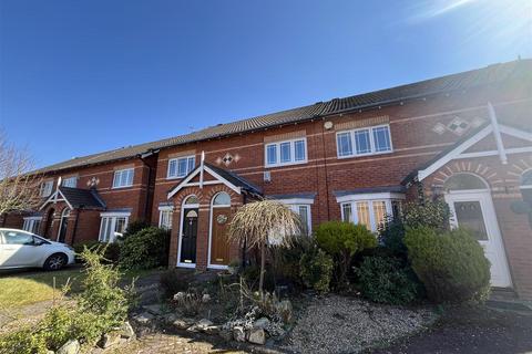 2 bedroom house to rent, Eldon Road, Macclesfield