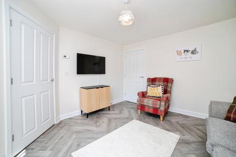 3 bedroom semi-detached house for sale, Phoenix Close, Mansfield, Nottinghamshire, NG18