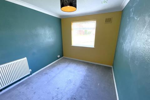 2 bedroom ground floor flat for sale, Fairmile Road, Halesowen B63