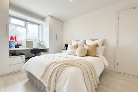 Bradbury Close, Borehamwood