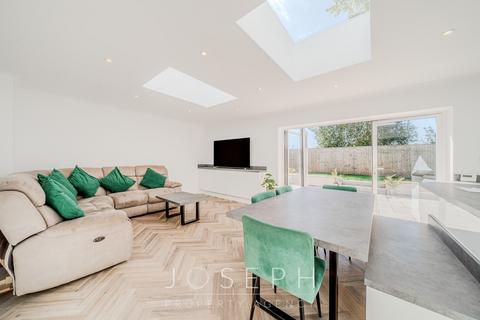 3 bedroom detached bungalow for sale, Cedar Avenue, Kesgrave, IP5