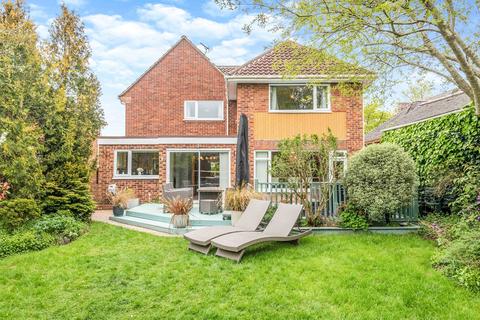 4 bedroom detached house for sale, Broadhurst Road, Norwich