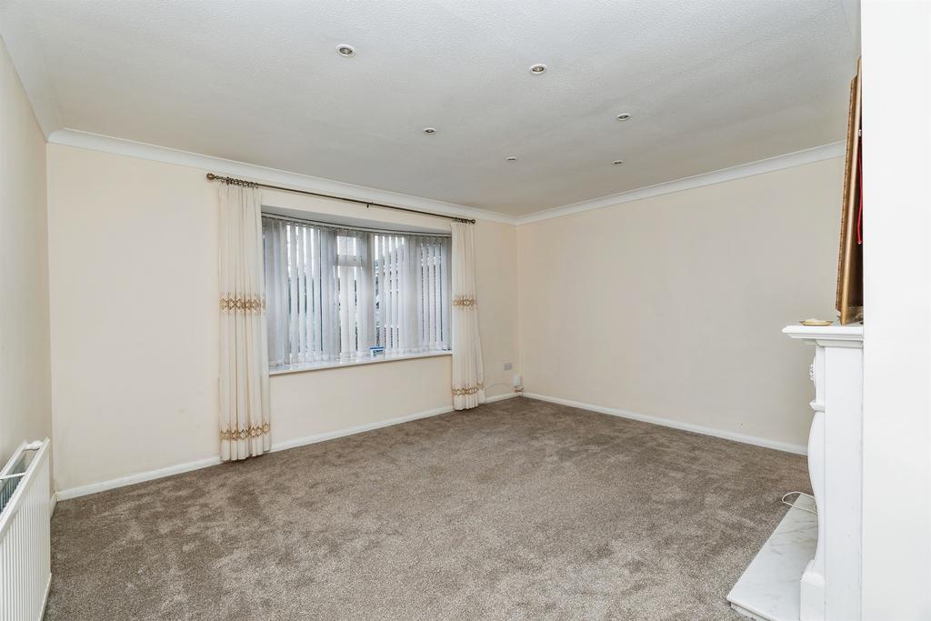 House in Southampton, Scrag Hill, North Baddesley - View 3