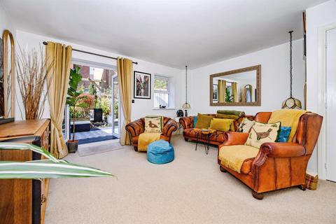 3 bedroom townhouse for sale, Harrier Close, Hemel Hempstead
