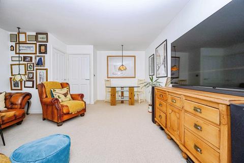 3 bedroom townhouse for sale, Harrier Close, Hemel Hempstead