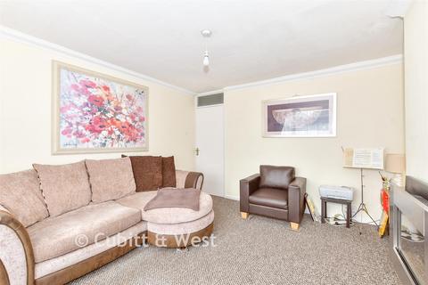 1 bedroom flat for sale, Millbrook Drive, Havant PO9