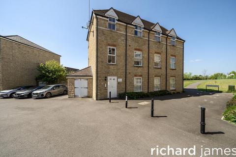 Flat - Redhouse, Swindon SN25