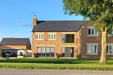 5 bedroom detached house for sale, Fieldview House, Biggin Lane, Leeds, North Yorkshire