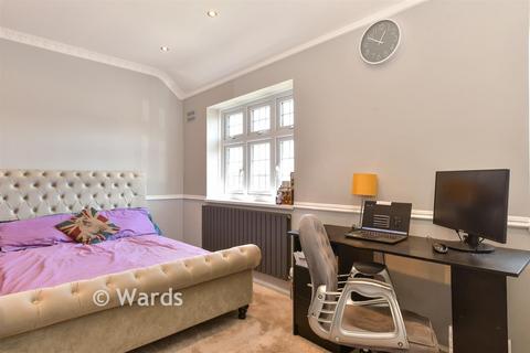 2 bedroom semi-detached house for sale, Highstead Crescent, Erith, Kent