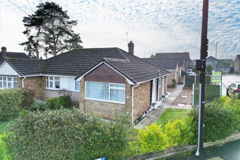 2 bedroom semi-detached bungalow for sale, Ash Avenue, Elloughton