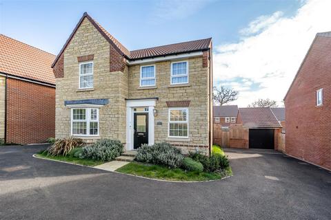 4 bedroom detached house for sale, Bothwell Close, Chippenham