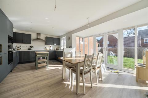 4 bedroom detached house for sale, Bothwell Close, Chippenham