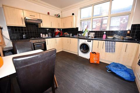 6 bedroom house to rent, 54 Richmond Mount
