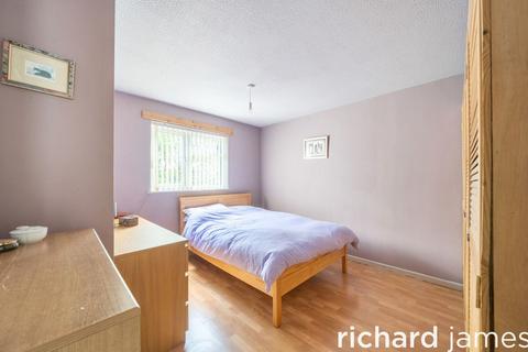 undefined, Godolphin Close, Freshbrook SN5