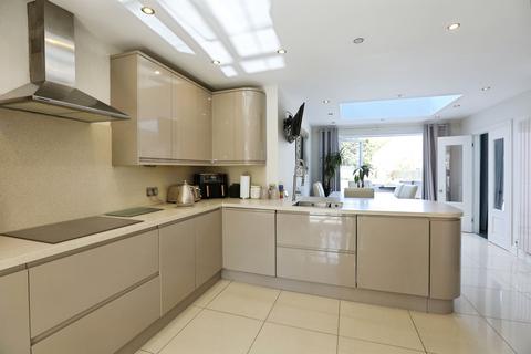 4 bedroom cottage for sale, Eastbourne Road, Blindley Heath, LINGFIELD