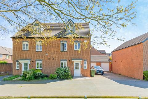 4 bedroom townhouse for sale, Kare Road, Coventry