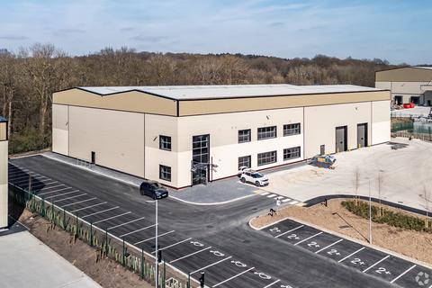 Distribution warehouse to rent, Knowsley Ln Liverpool L36 8HL