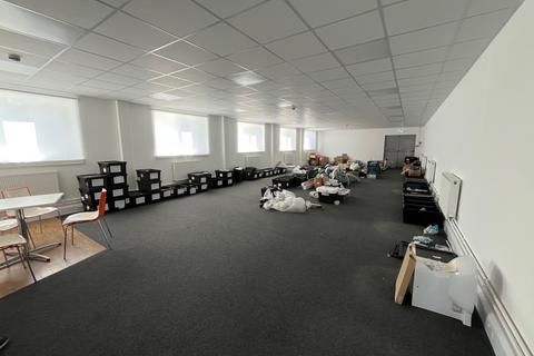 Warehouse for sale, Swallowfields Welwyn Garden City AL7 1SB