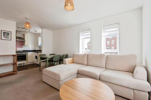2 bedroom flat for sale, Planets Way, Biggleswade, Bedfordshire, SG18