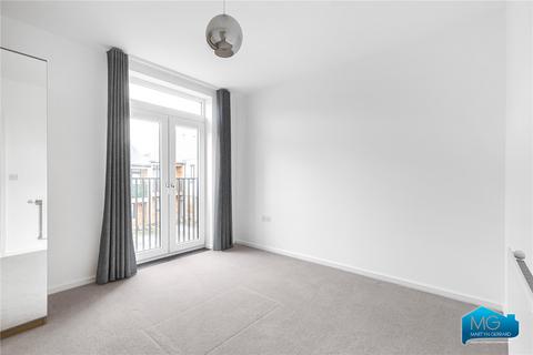 4 bedroom terraced house to rent, Helios Way, Barnet, Hertfordshire, EN5