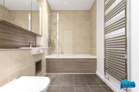 4 bedroom terraced house to rent, Helios Way, Barnet, Hertfordshire, EN5