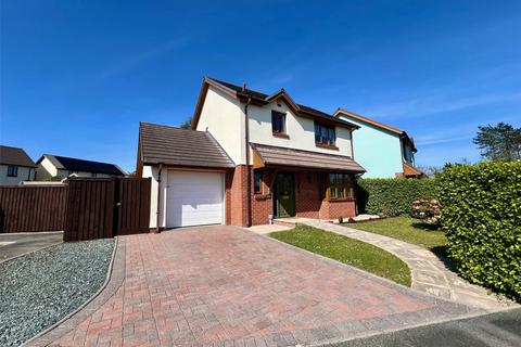 3 bedroom detached house for sale, Finch Close, Pembrokeshire SA61
