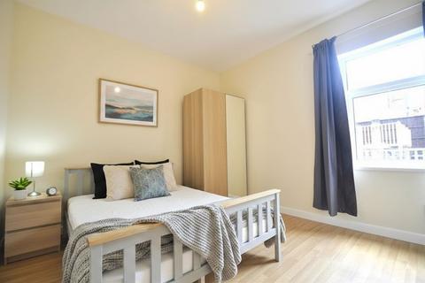 1 bedroom property to rent, Risca Road, Newport, NP20