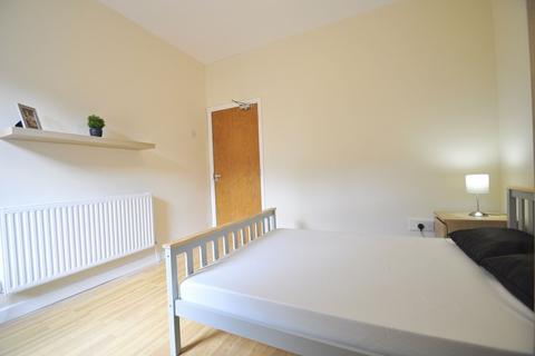 1 bedroom property to rent, Risca Road, Newport, NP20