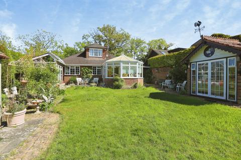 3 bedroom detached bungalow for sale, Crawley Lane, Crawley