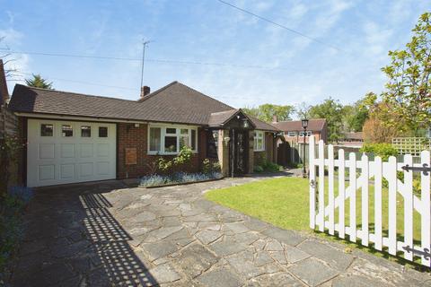 3 bedroom detached bungalow for sale, Crawley Lane, Crawley