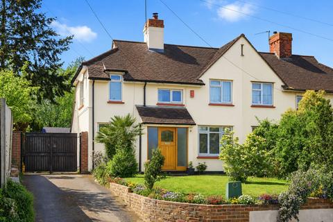 3 bedroom semi-detached house for sale, London Road, Crays Hill