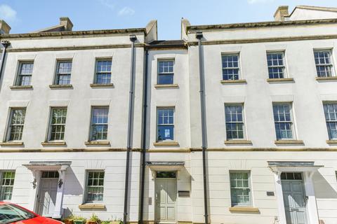 Flat - Clickers Drive, NORTHAMPTON, Northamptonshire, NN5