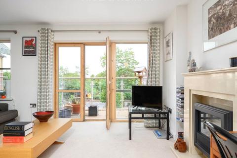 1 bedroom flat for sale, Austin Place, Oatlands Drive, Weybridge, Surrey, KT13
