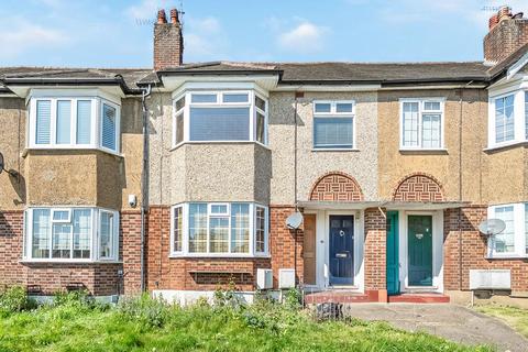 1 bedroom maisonette for sale, Eaton Road, Enfield
