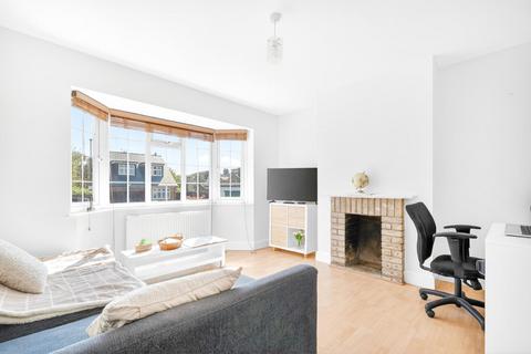 1 bedroom maisonette for sale, Eaton Road, Enfield