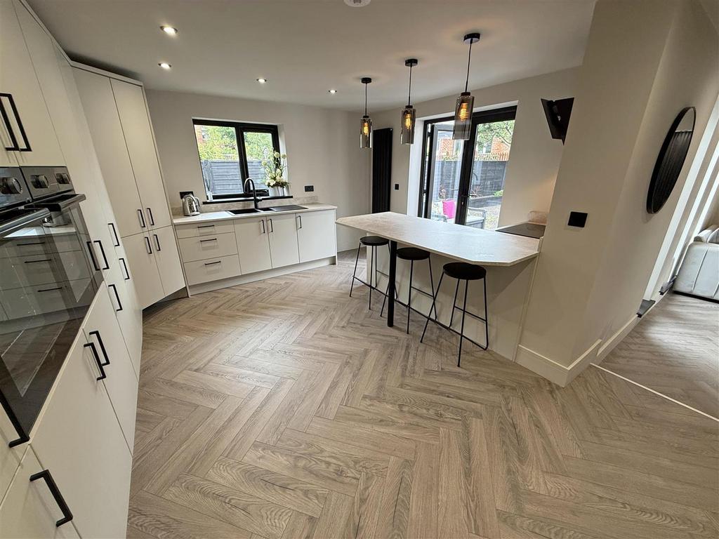 Kitchen angle 2.jpg
