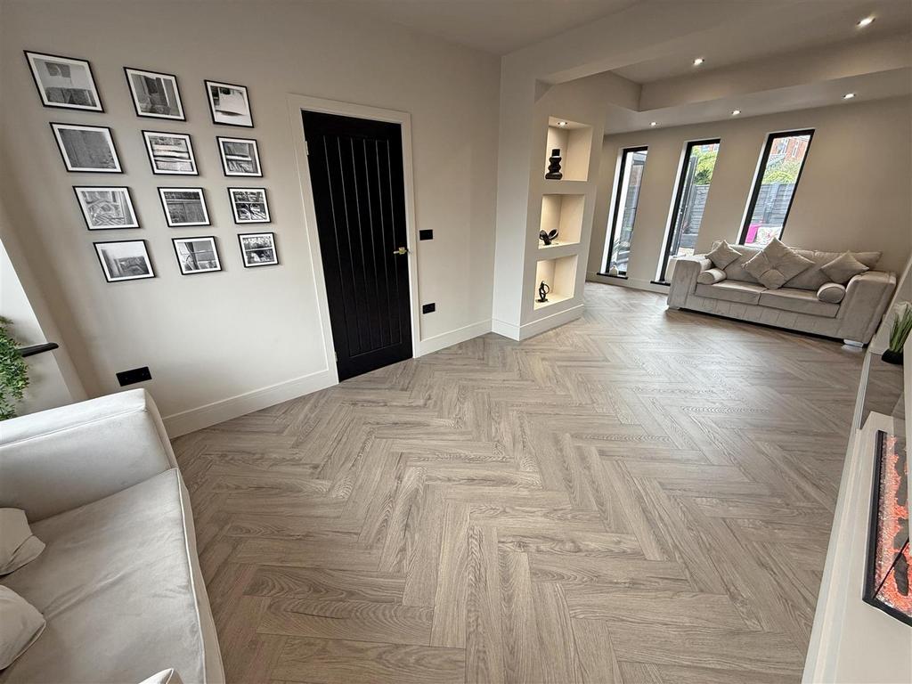 Living room new.jpg