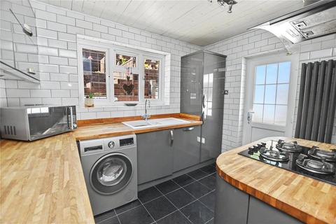 3 bedroom bungalow for sale, Midhurst Hill, Bexleyheath, Kent, DA6